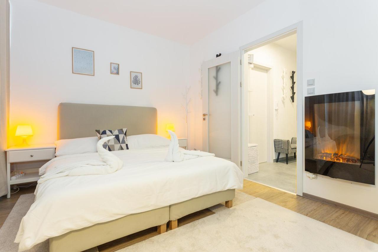 Harfa Apartments Prague Ngoại thất bức ảnh
